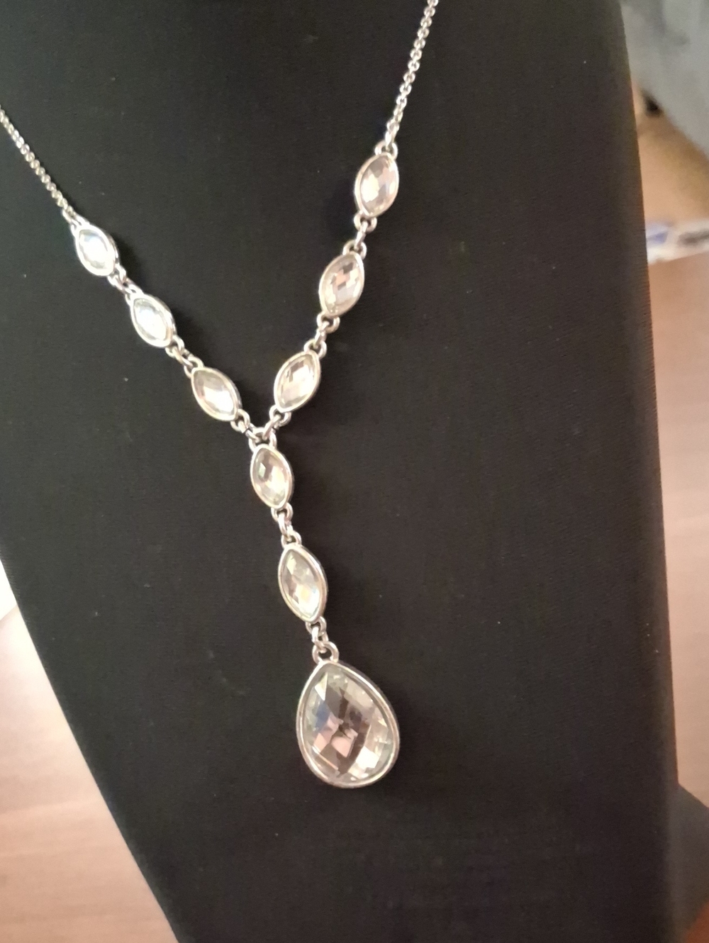 Nina Ricci Silver-Tone Clear Teardrop Pendant Necklace 16"  Vintage